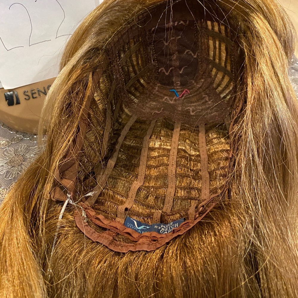 Blonde golden wavy curled hair wig - Picture 11 of 11